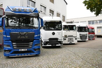 Autosalon ISŠA Brno 2025 přilákal stovky návštěvníků